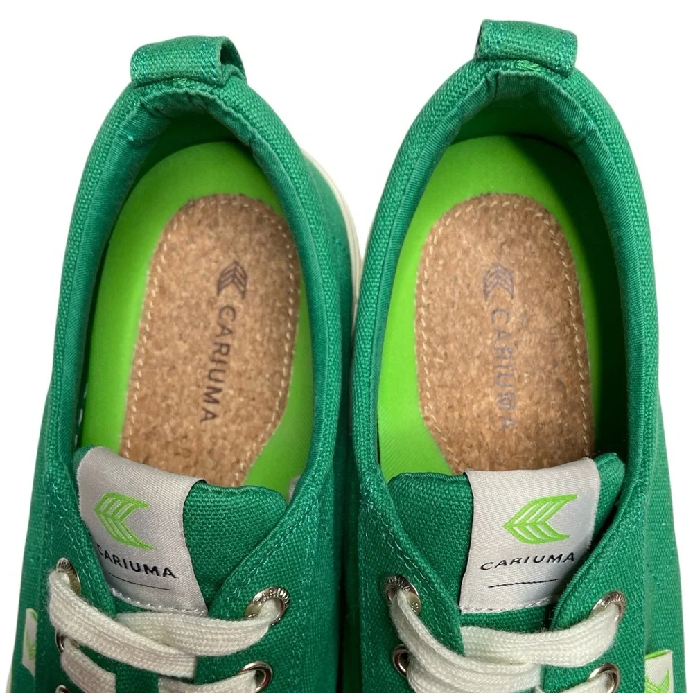Cariuma Women’s Oca Low Sneakers Green Canvas Low Cap Toe Size 9
